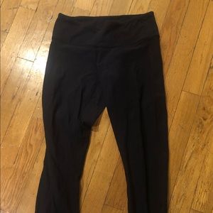 Lululemon Black Leggings - 3/4 length